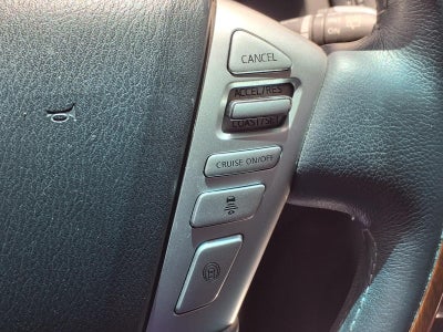 2017 INFINITI QX80 Base DELUXE TECH & DR. ASSIST. PKG.