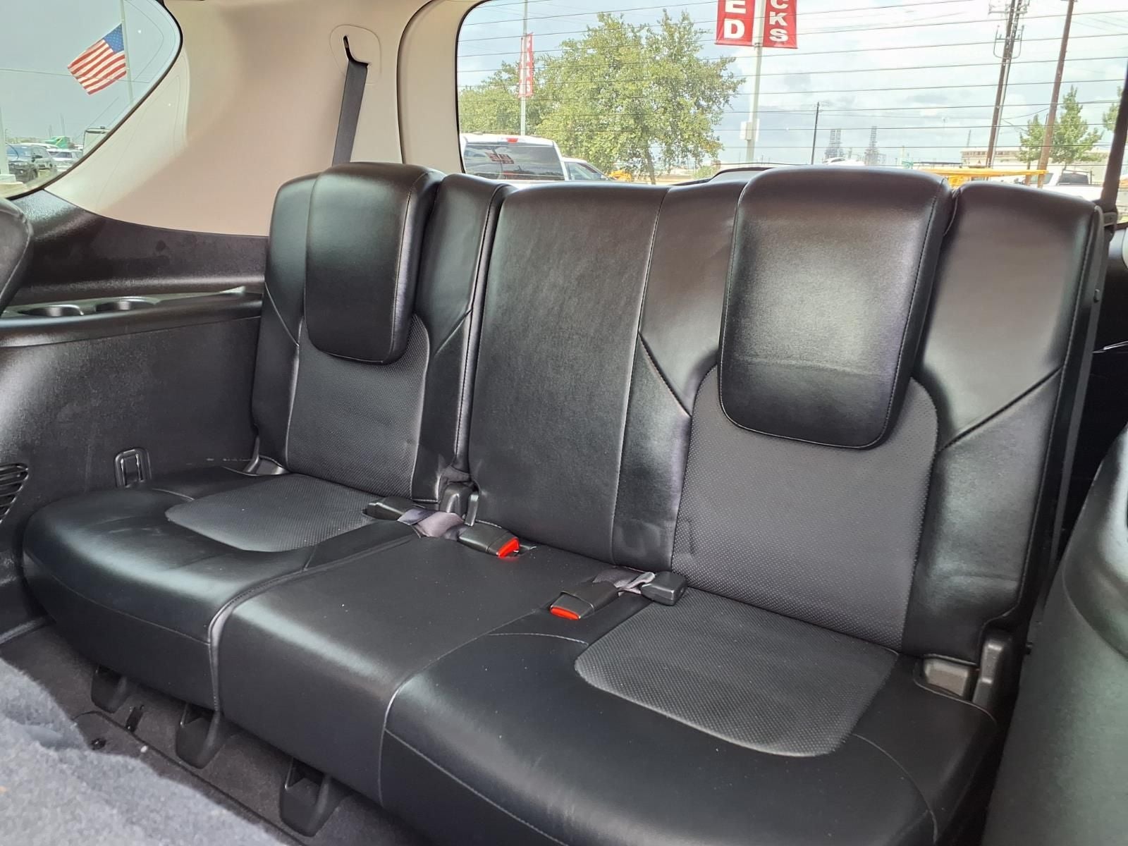 2017 INFINITI QX80 Base DELUXE TECH & DR. ASSIST. PKG.