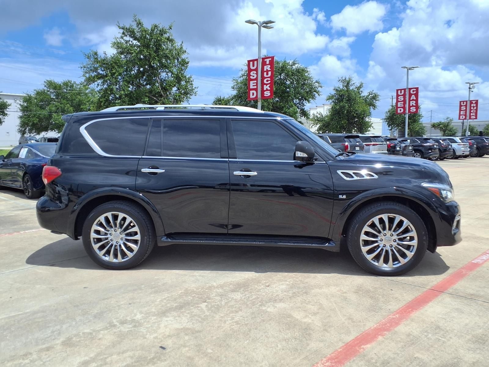 2017 INFINITI QX80 Base DELUXE TECH & DR. ASSIST. PKG.