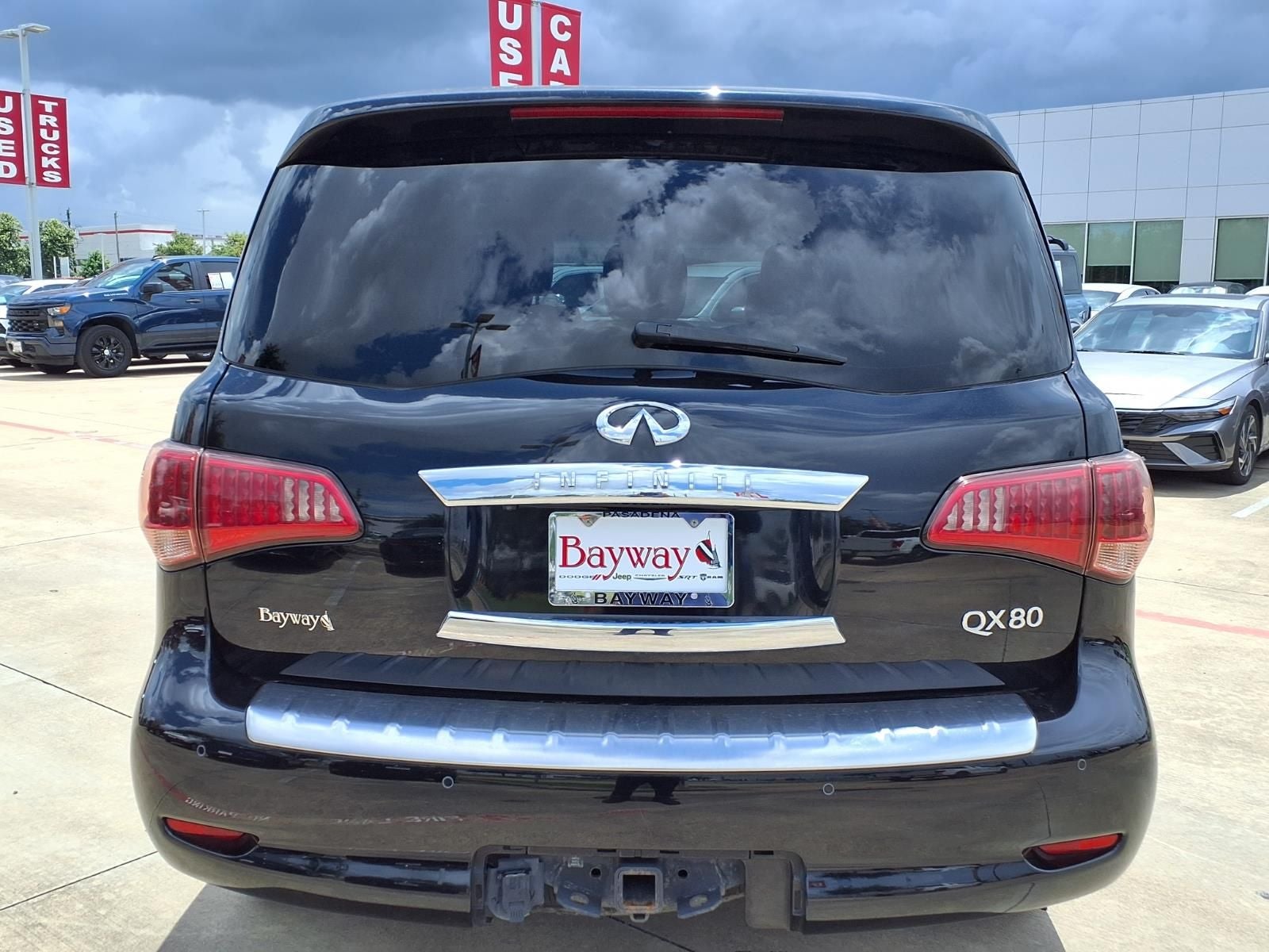 2017 INFINITI QX80 Base DELUXE TECH & DR. ASSIST. PKG.