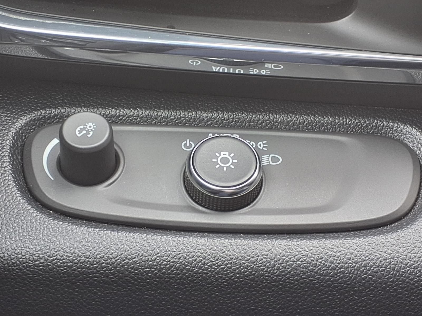 2025 Buick Envista Preferred DRIVER CONFIDENCE PKG