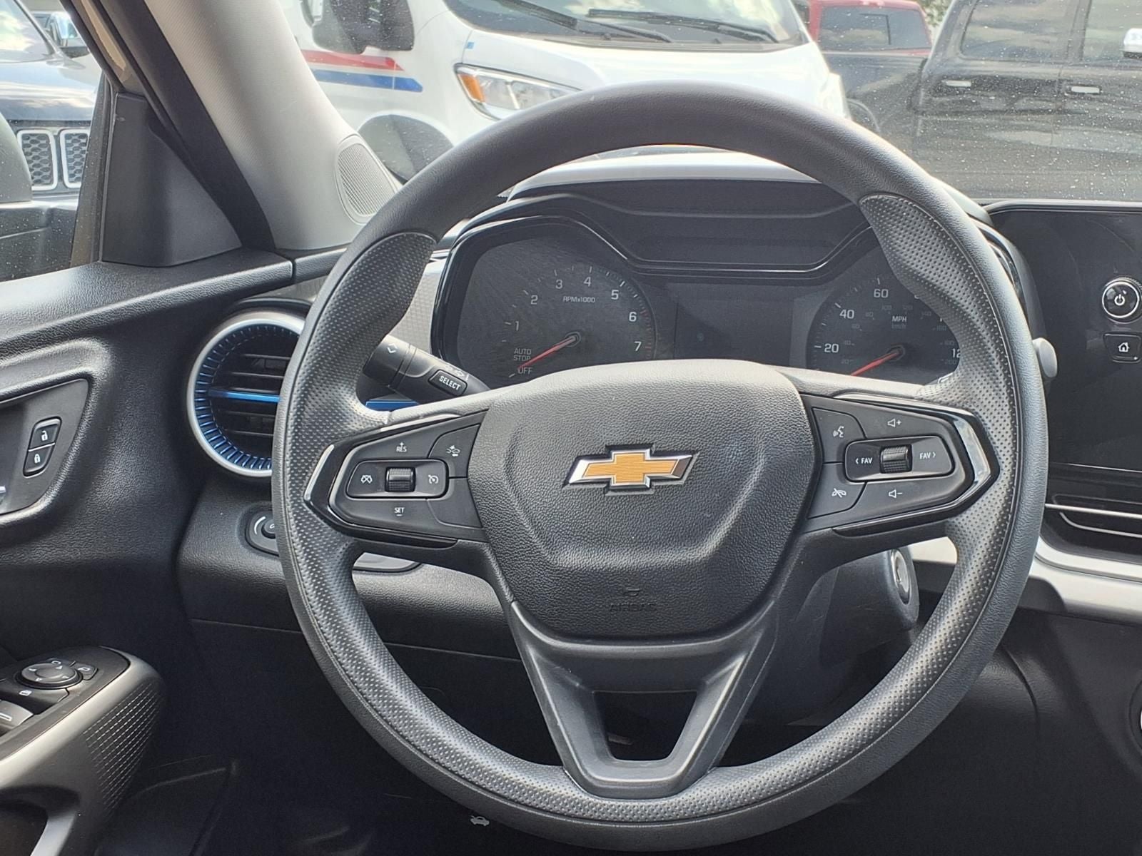 2024 Chevrolet Trax LS 1LS DRIVER CONFIDENCE PKG