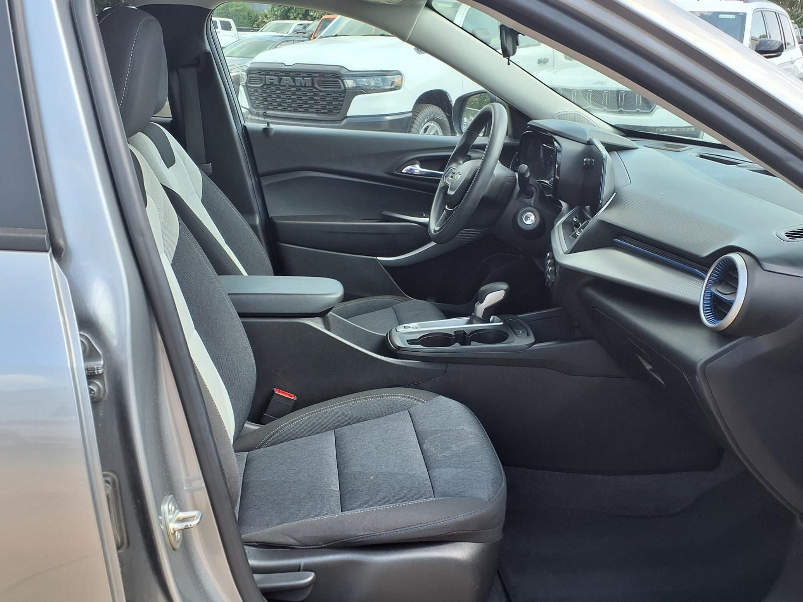2024 Chevrolet Trax LS 1LS DRIVER CONFIDENCE PKG