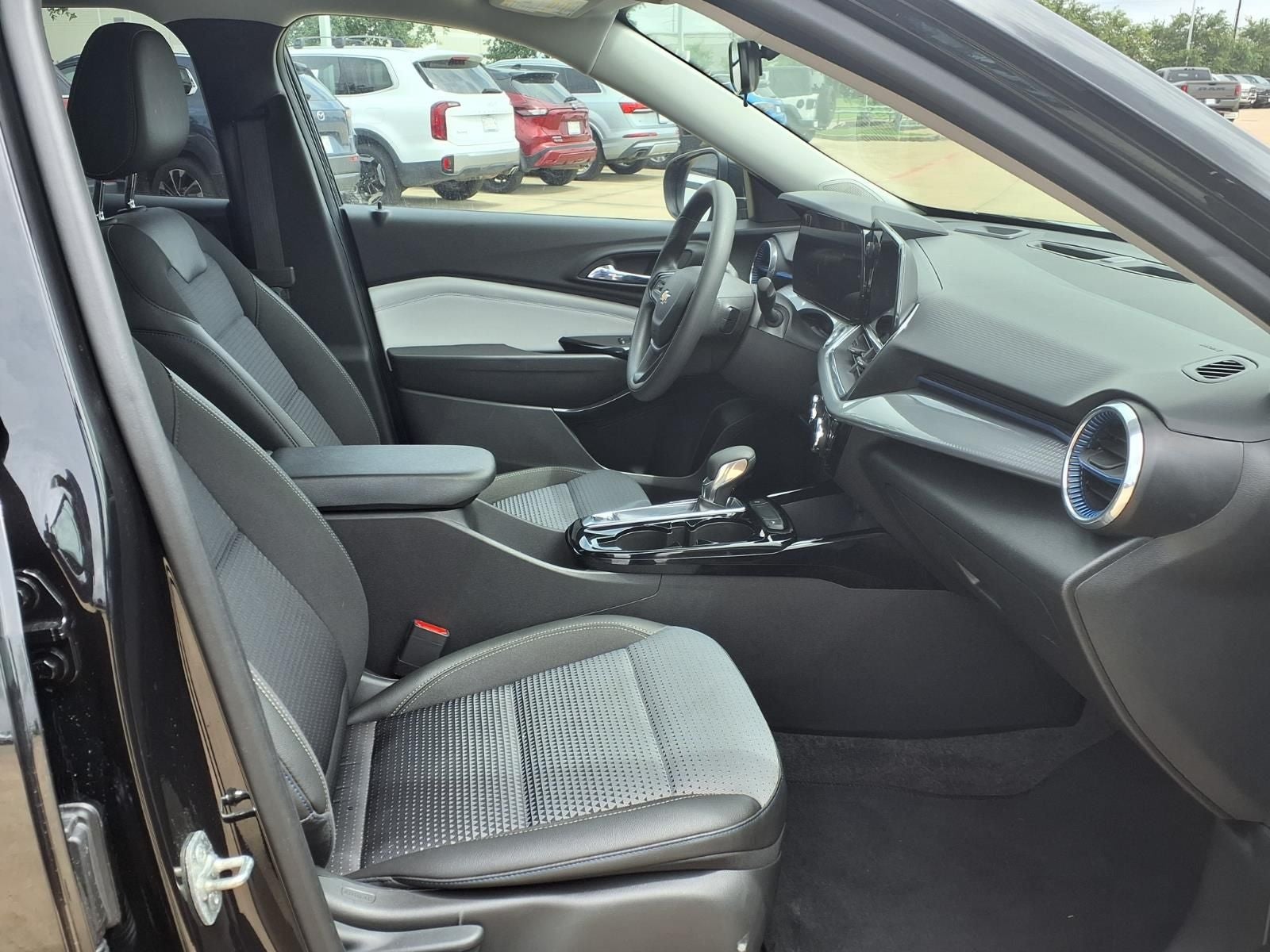 2025 Chevrolet Trax LT 1LT SAFETY ASSIST