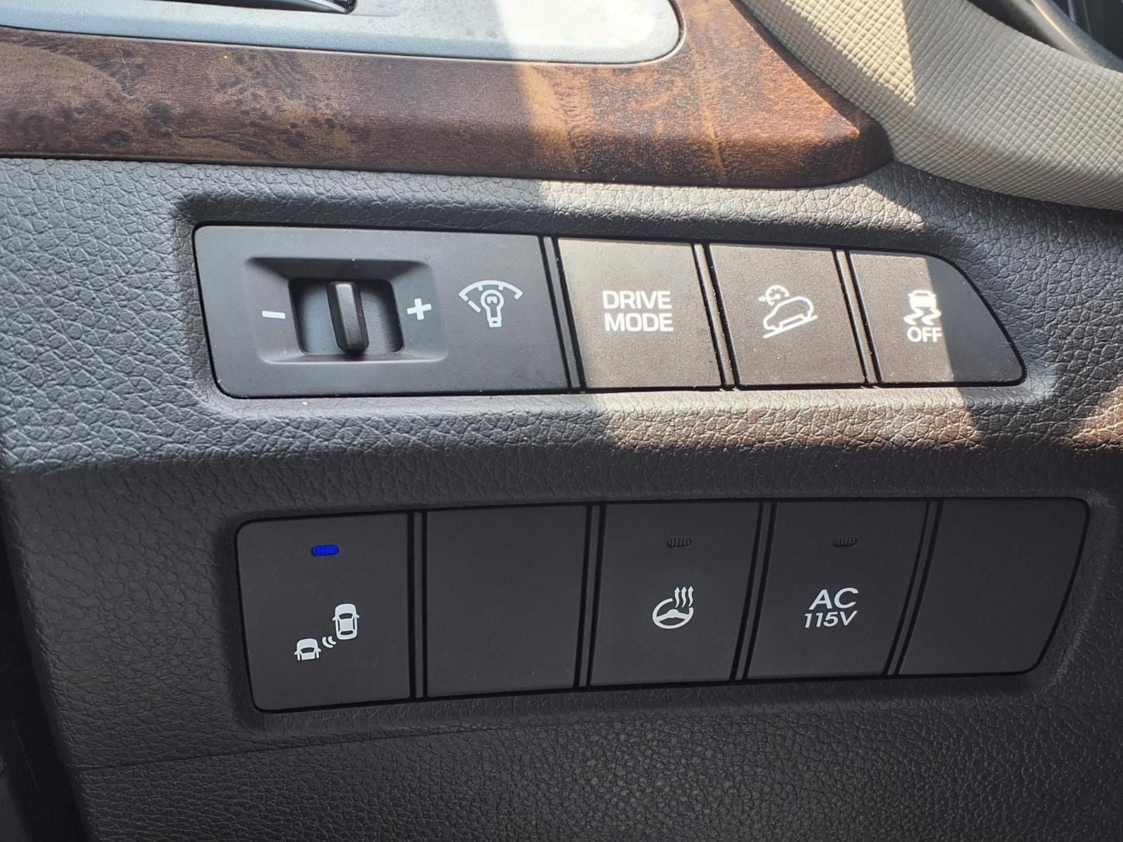 2017 Hyundai Santa Fe Limited Ultimate BLIND-SPOT