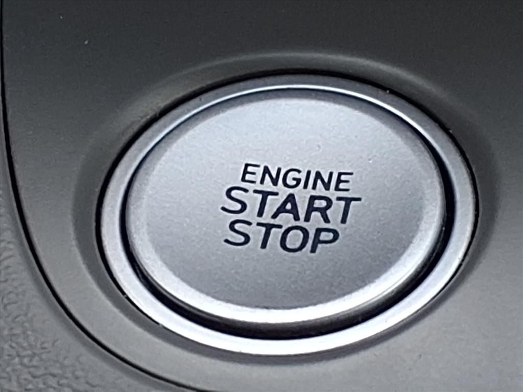 2025 Hyundai Elantra SEL Convenience ULTIMATE RED