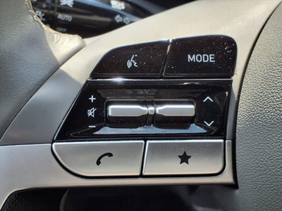 2025 Hyundai Elantra SEL Convenience ULTIMATE RED