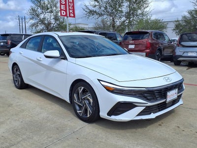 2025 Hyundai Elantra SEL Convenience SERENITY WHT