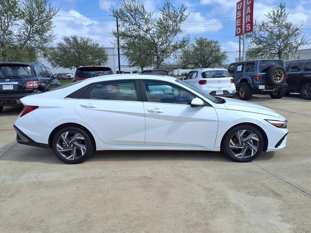 2025 Hyundai Elantra SEL Convenience SERENITY WHT