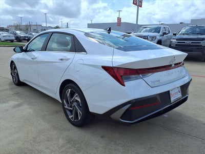 2025 Hyundai Elantra SEL Convenience SERENITY WHT