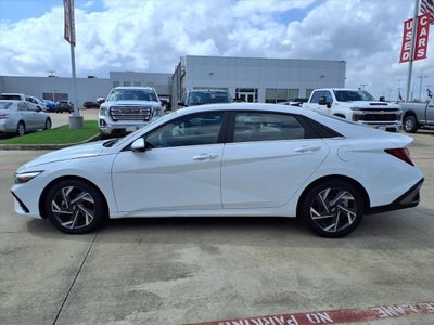 2025 Hyundai Elantra SEL Convenience SERENITY WHT