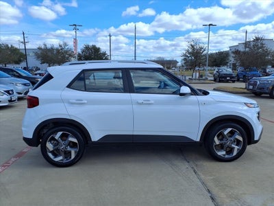 2024 Hyundai Venue SEL