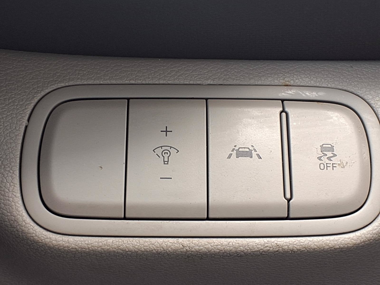 2022 Hyundai Venue SEL ADV. SAFETY TECH