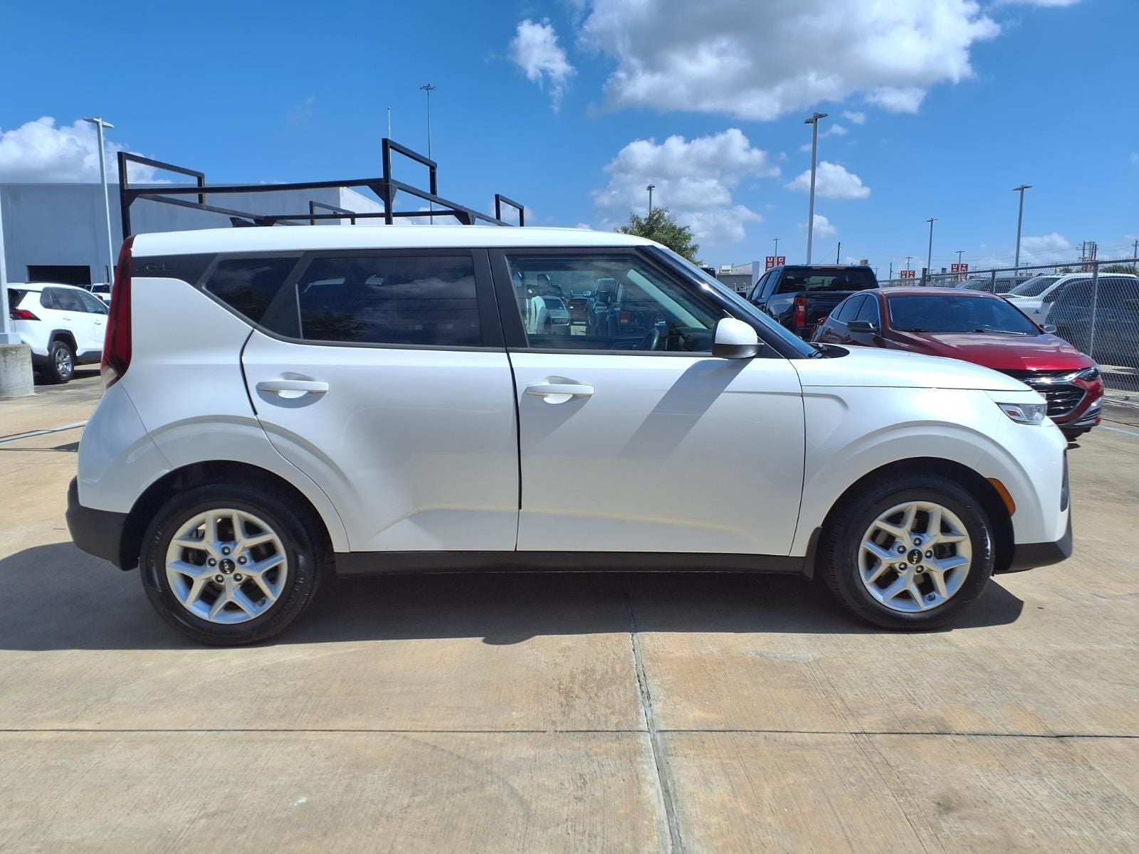 2022 Kia Soul LX TECH PKG