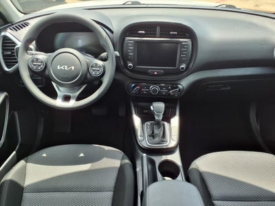 2025 Kia Soul LX TECH PKG