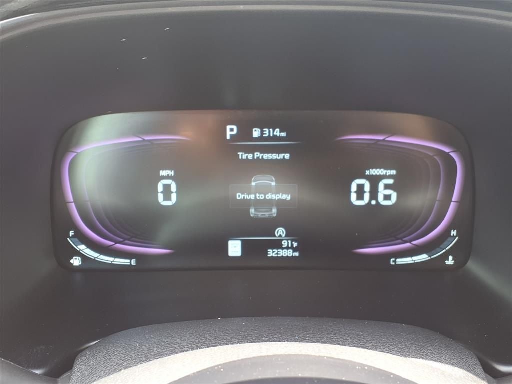 2025 Kia Soul LX TECH PKG