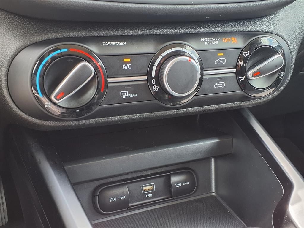 2025 Kia Soul LX TECH PKG