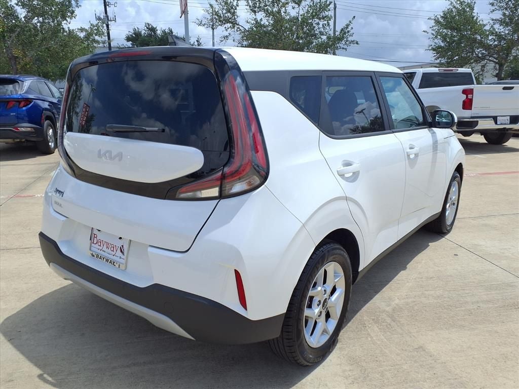 2025 Kia Soul LX TECH PKG