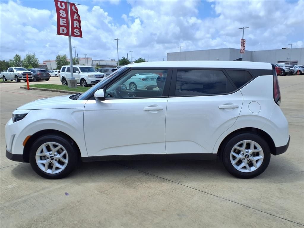2025 Kia Soul LX TECH PKG
