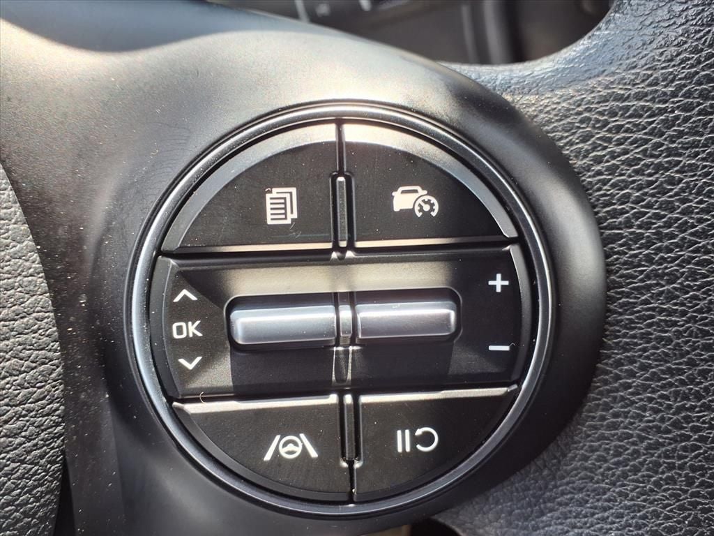 2025 Kia Soul LX TECH PKG