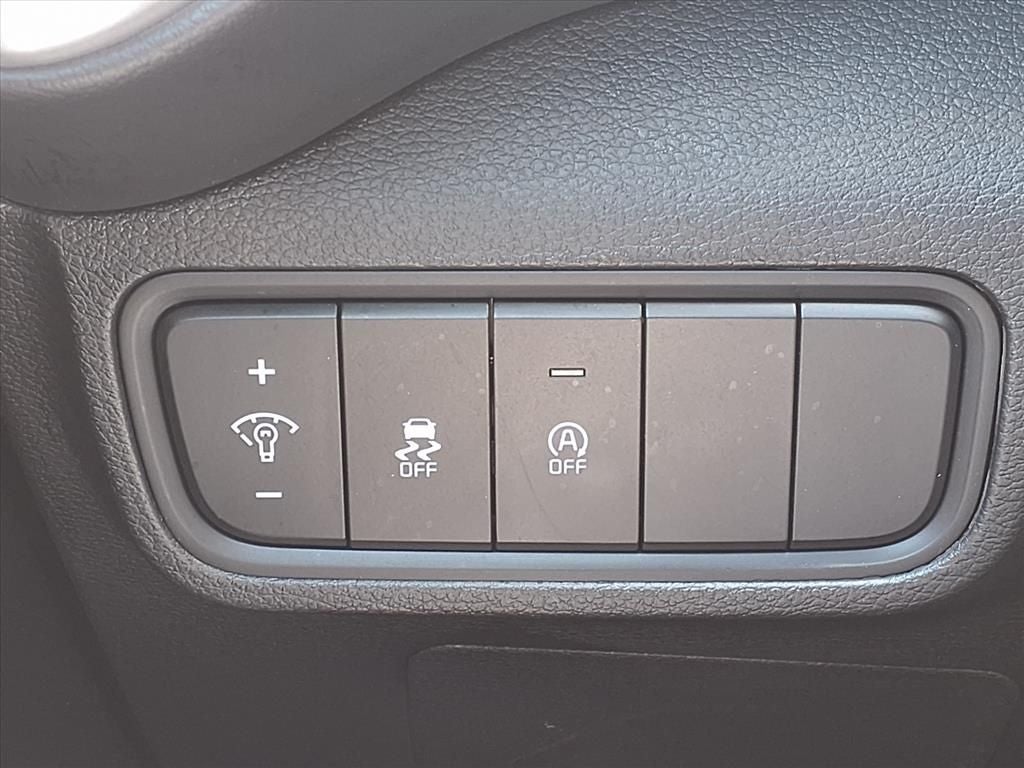 2025 Kia Soul LX TECH PKG