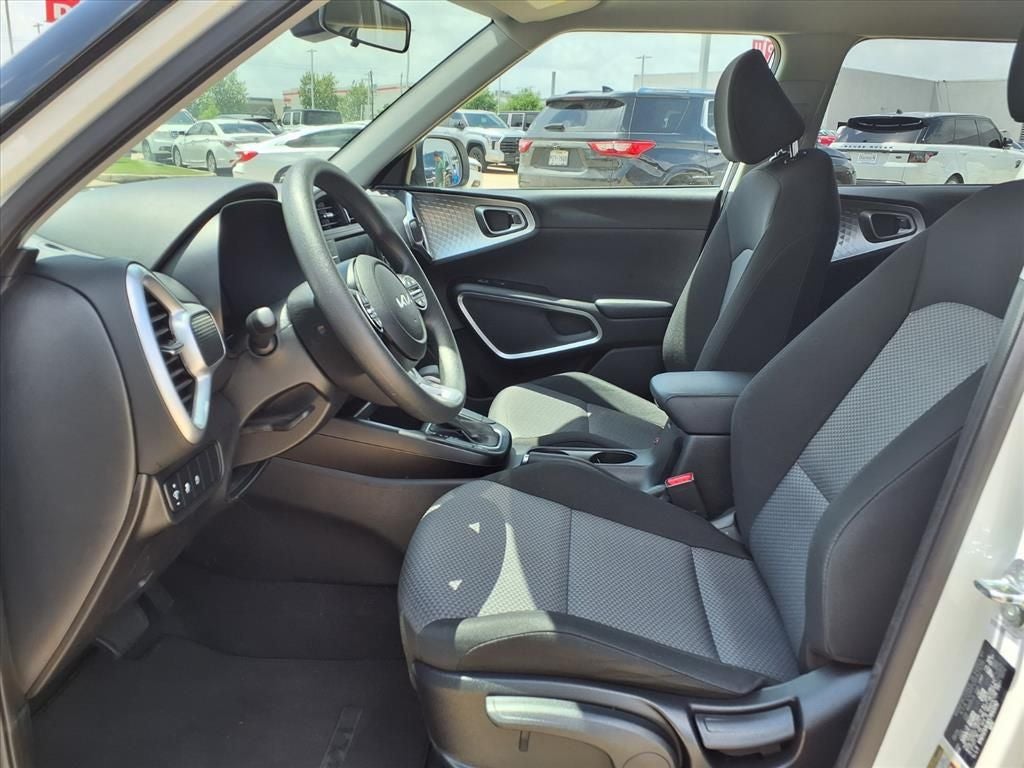 2025 Kia Soul LX TECH PKG