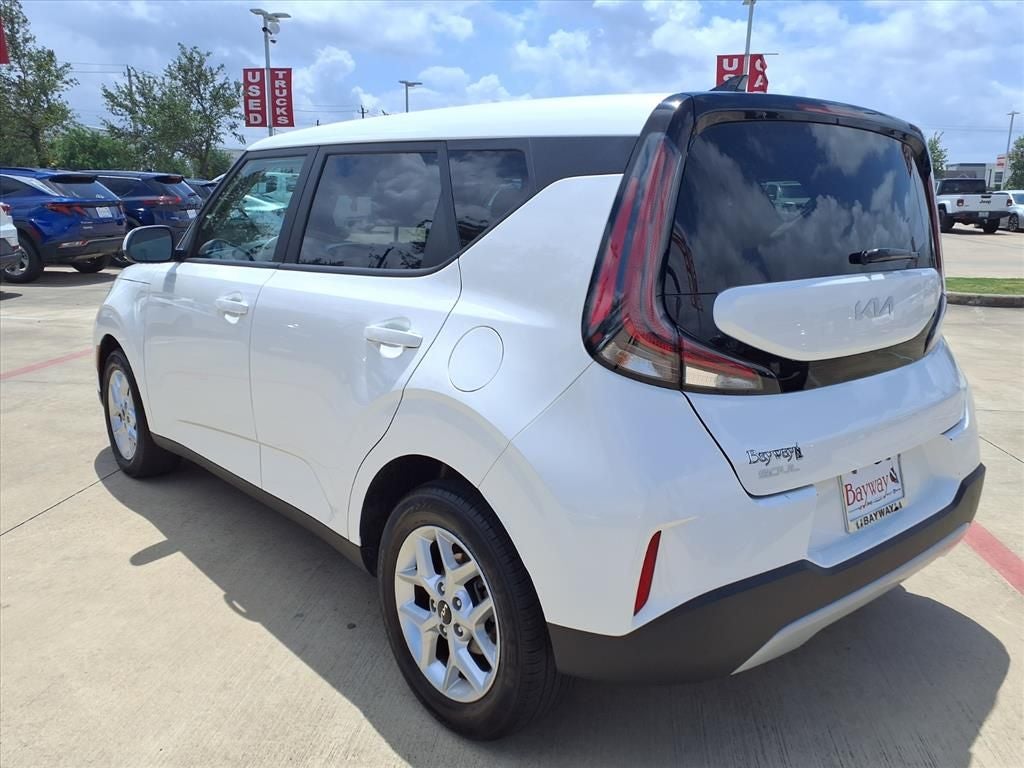 2025 Kia Soul LX TECH PKG