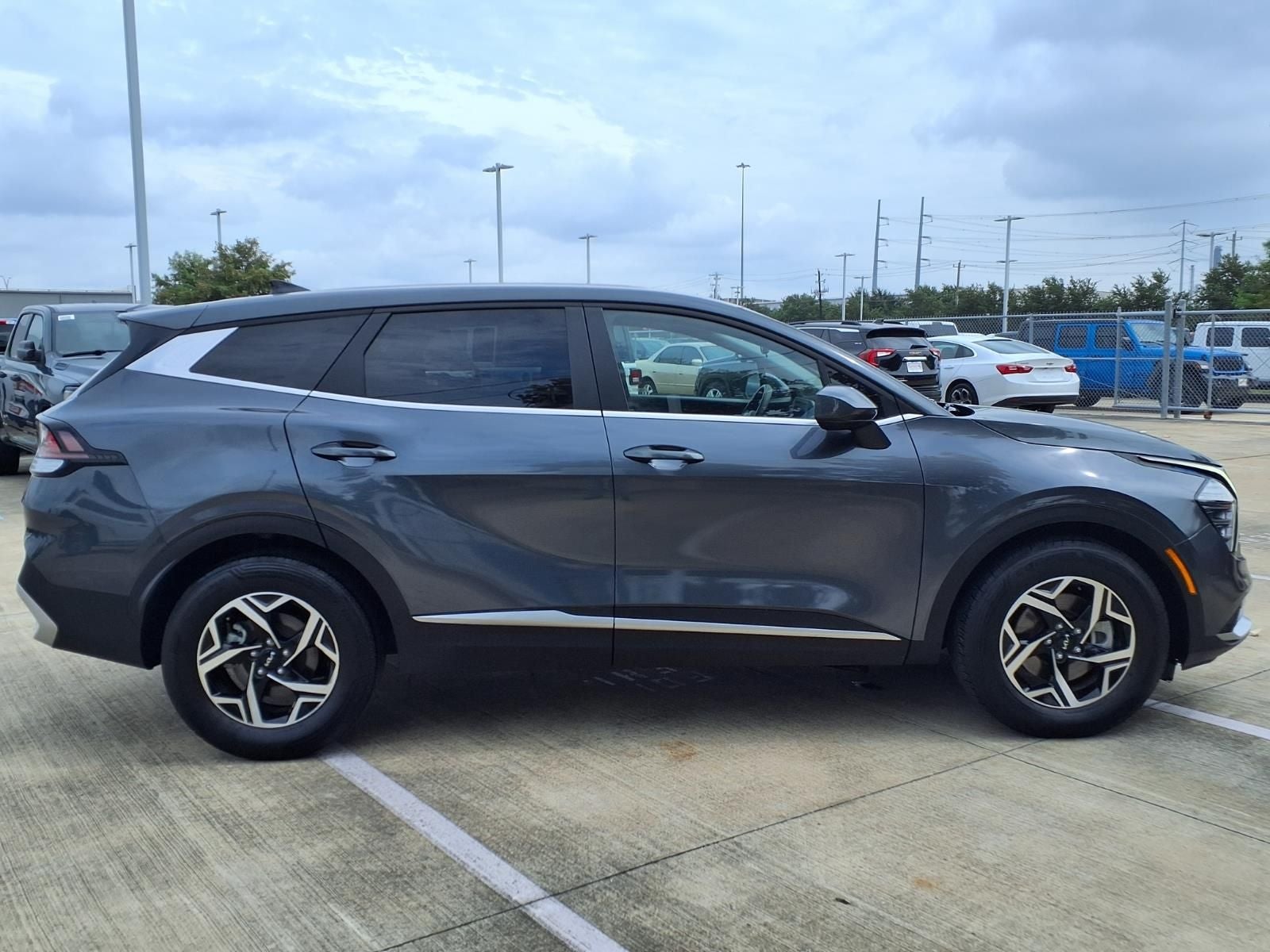 2024 Kia Sportage LX FCA+LDW